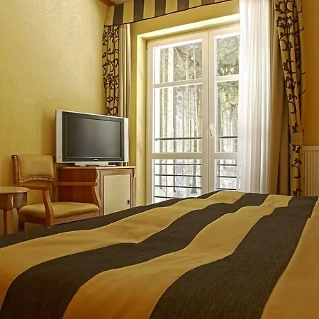 Ξενοδοχείο Richard & Wellness 4*